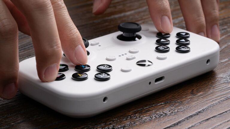 8BitDo Lite SE 2.4G Wireless Controller for Xbox with Accessibility on Gadget Flow