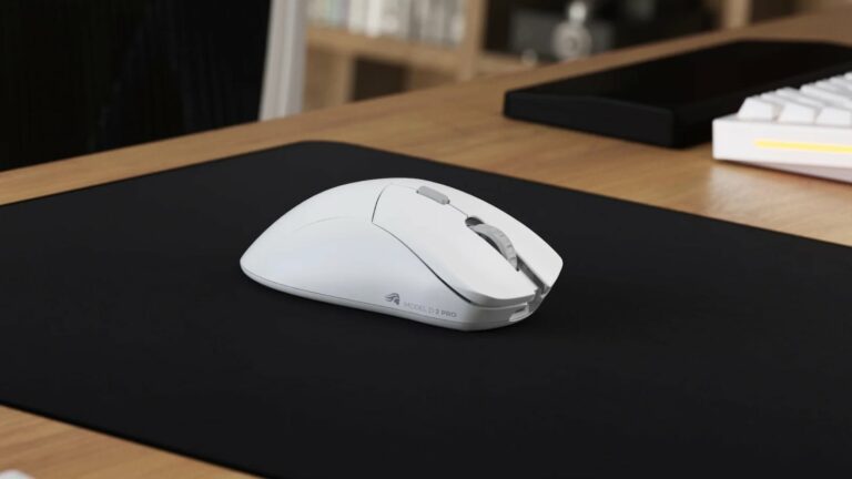 Glorious Model D 2 PRO: Mouse for Gaming with Optimized Weight and Ergonomic Shape