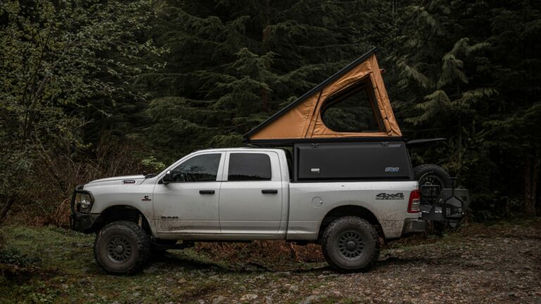 Super Pacific Switchback X1: 4-Season Rooftop Tent for Adventurers on Gadget Flow