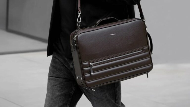 Tefors Ultimatum Bag adapts to your situation with its sleek and modular 3-in-1 design